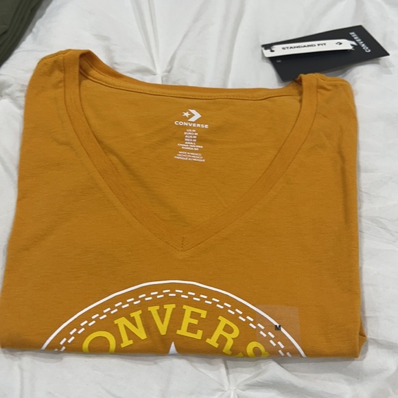 🔥LAST ONE🔥🧡CONVERSE VNECK TEE🧡 - Picture 5 of 5